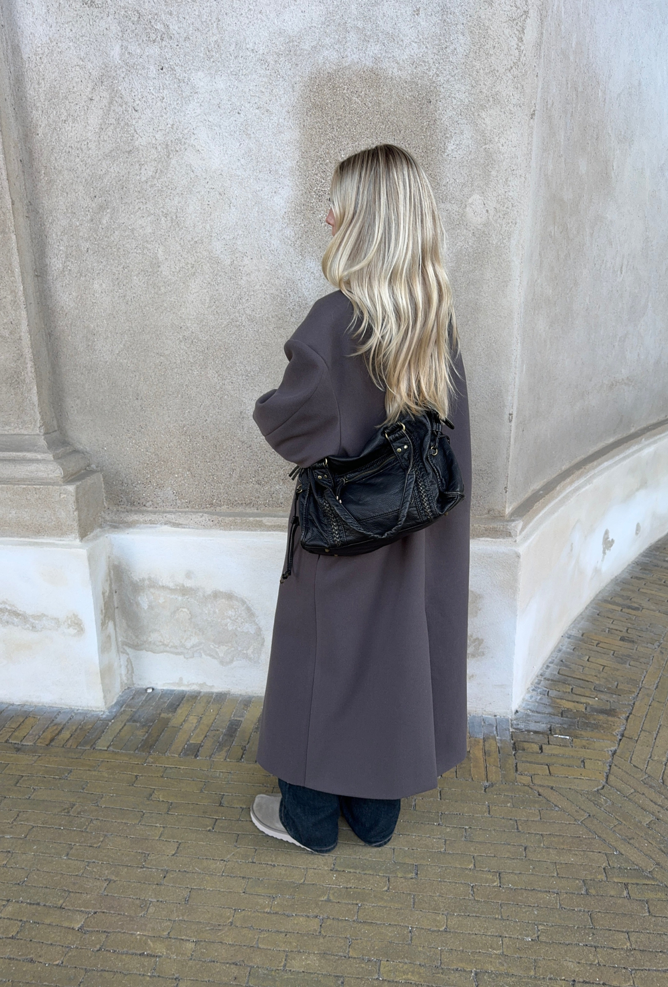 Natália - Mala com bolsos e fecho