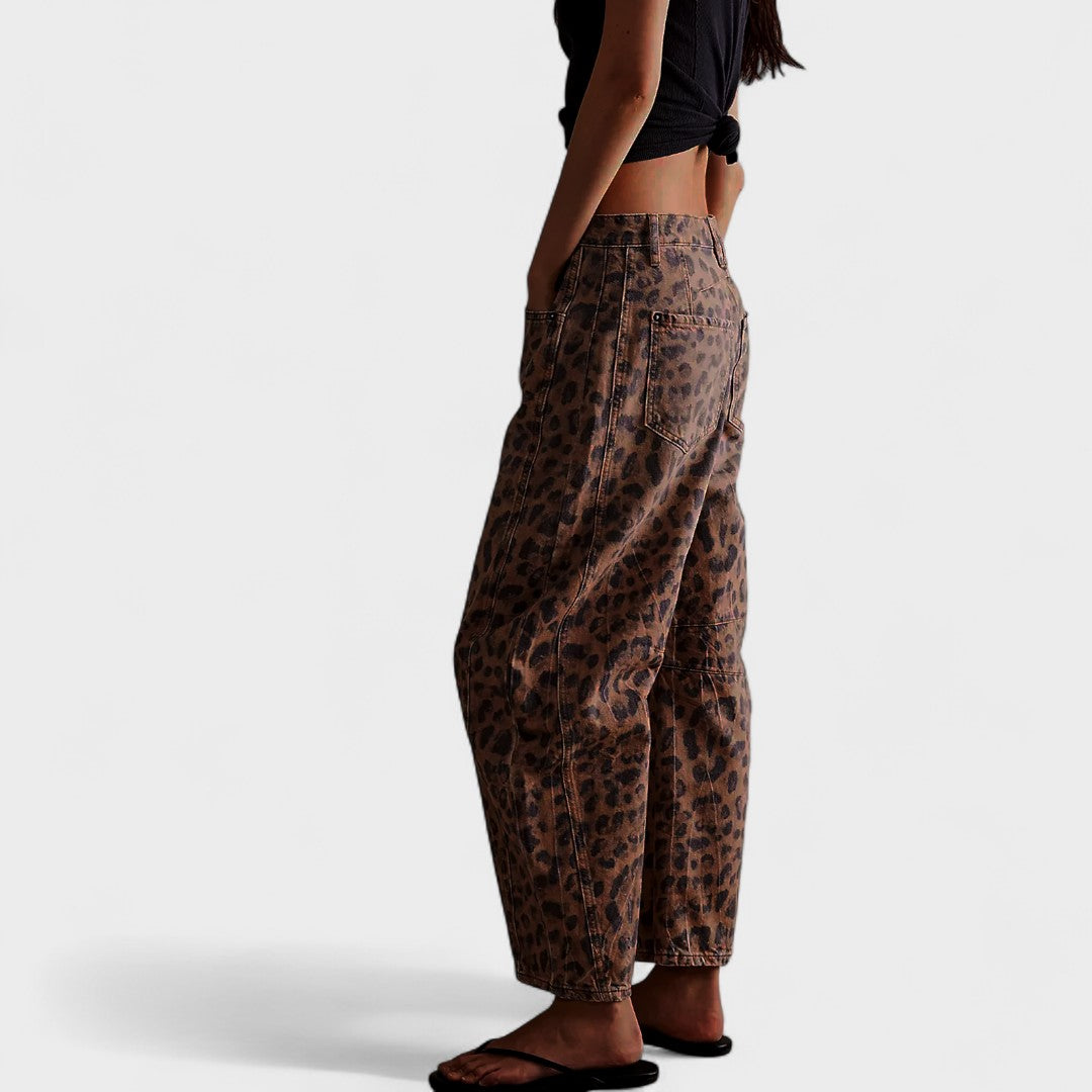 Marta - Barril Jeans com Estampa de Leopardo