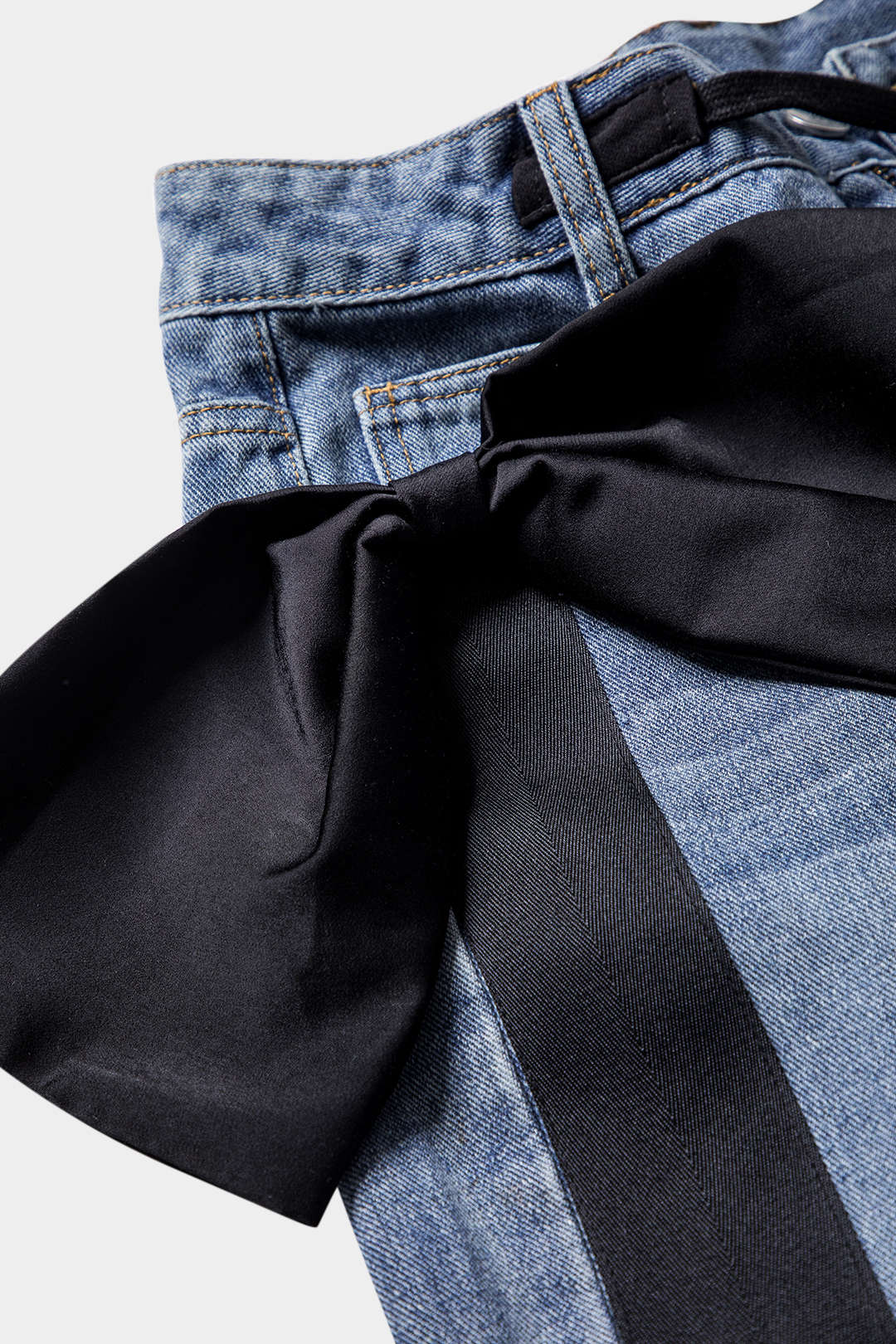 Estela - Calças de Ganga com Bolsos e Laço Borboleta