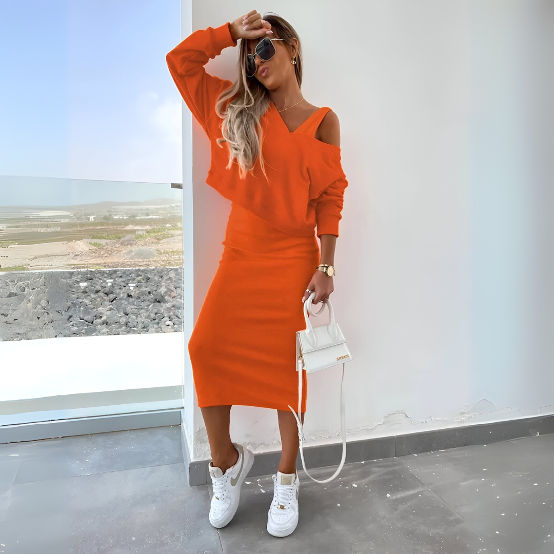 Filomena - Conjunto de Moletom com Gola em V