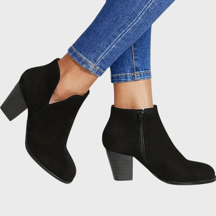 Alexandra - Botas Femininas de Cano Curto com Salto Grosso