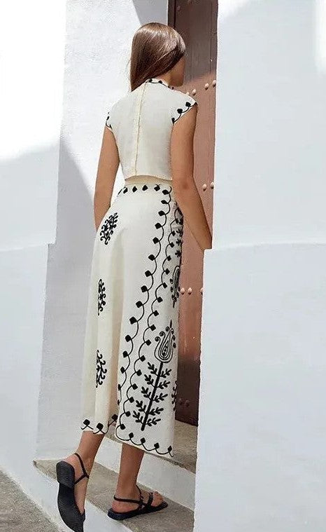 Catarina – Conjunto Bordado Elegante