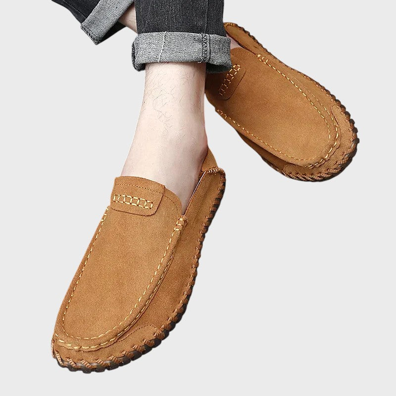 Elias - Elegantes Sapatilhas com Toques Artesanais