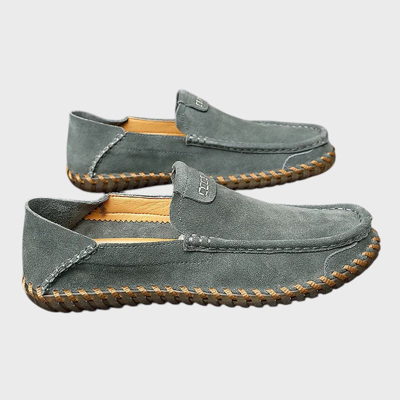 Elias - Elegantes Sapatilhas com Toques Artesanais