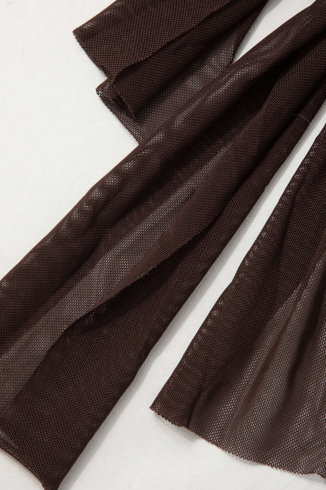 Nilda – Vestido Mini de Malha Transparente com Detalhe em Laço