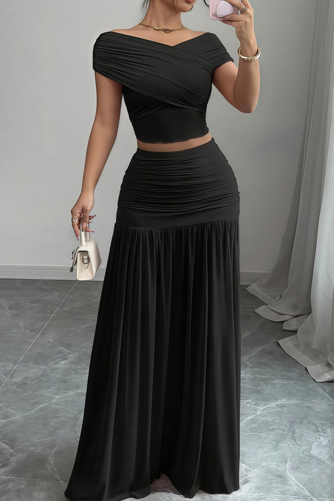 Milena - Conjunto de Blusa e Saia Plissada