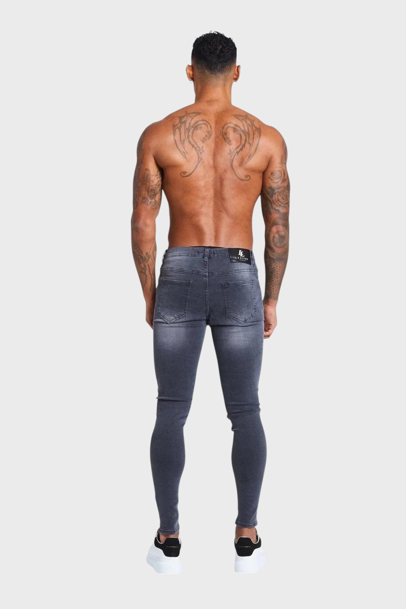 Ruben - Calças Cinza com Detalhes Rasgados