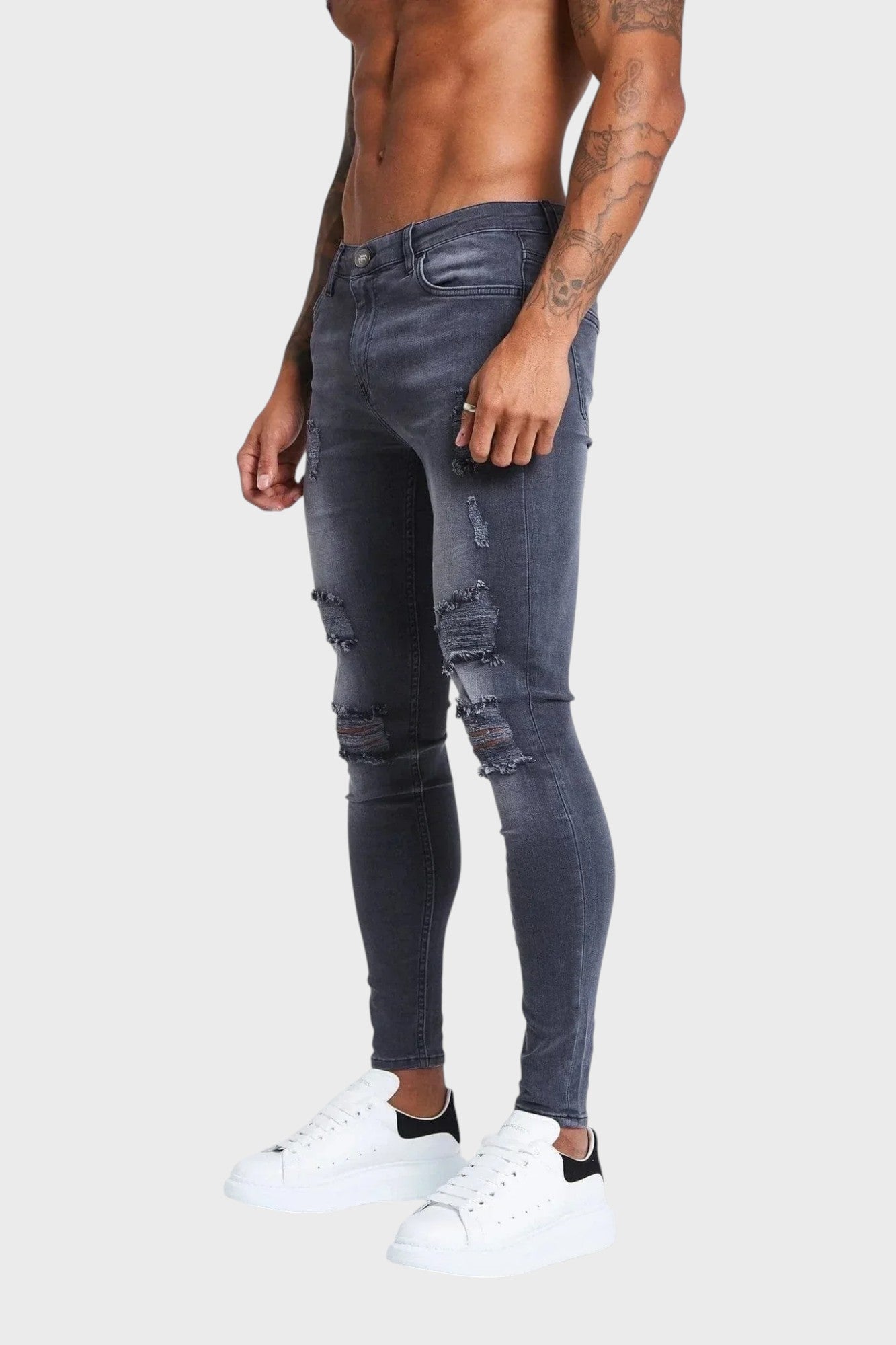 Ruben - Calças Cinza com Detalhes Rasgados